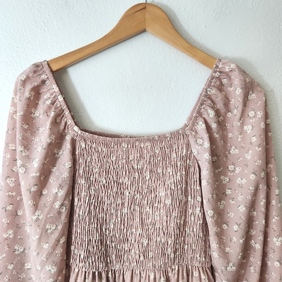 Flower & Feather Smocked Long Sleeve Floral Midi Dress Medium - Picture 5 of 16